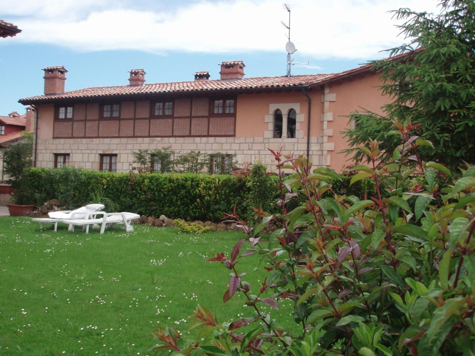 Posada De La Abadia - Adults Only Santillana del Mar Kültér fotó